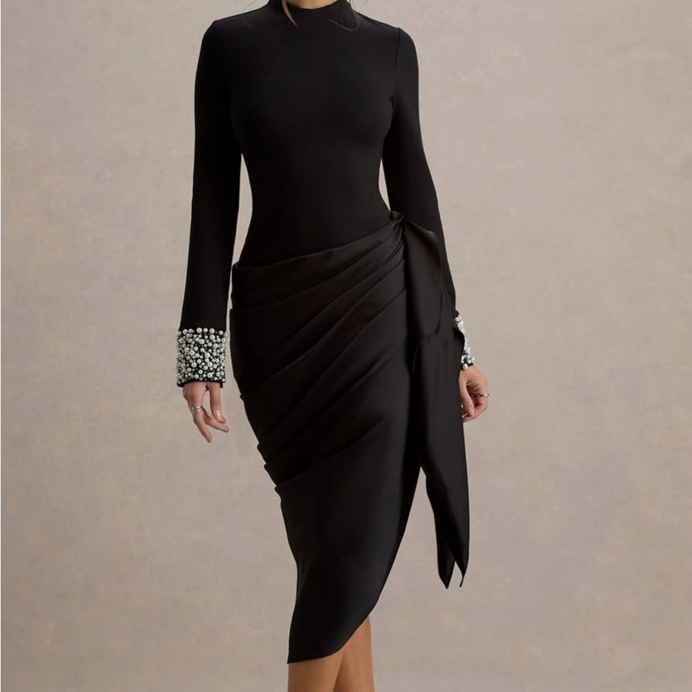 Elegant Black Midi Dress with Embellished Cuffs
